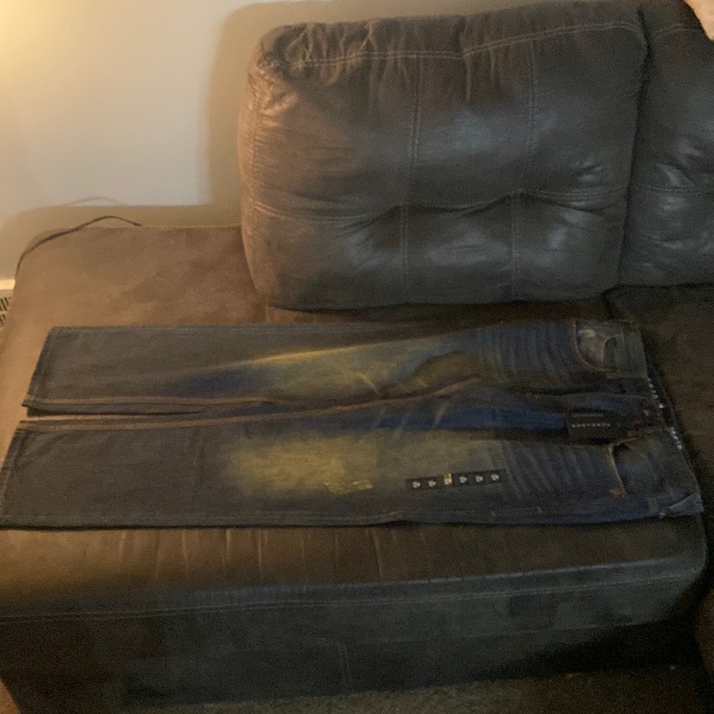 Brand new SEAN JOHN NAVY BLUE 32/32